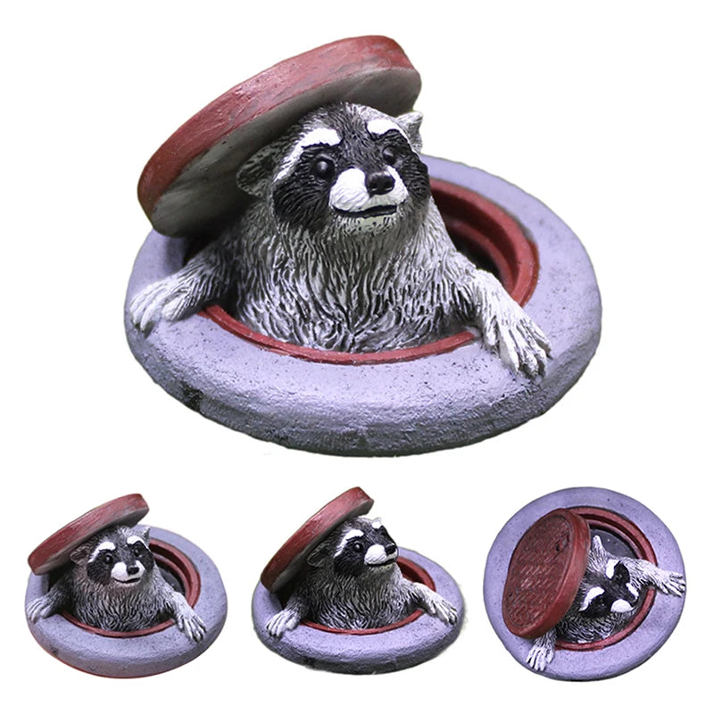 Raccoon Ornament under Manhole Cover Garden Microlandscape Simulation Animal Resin Decor for Indoor/Outdoor Lawn, Tabletop Decor