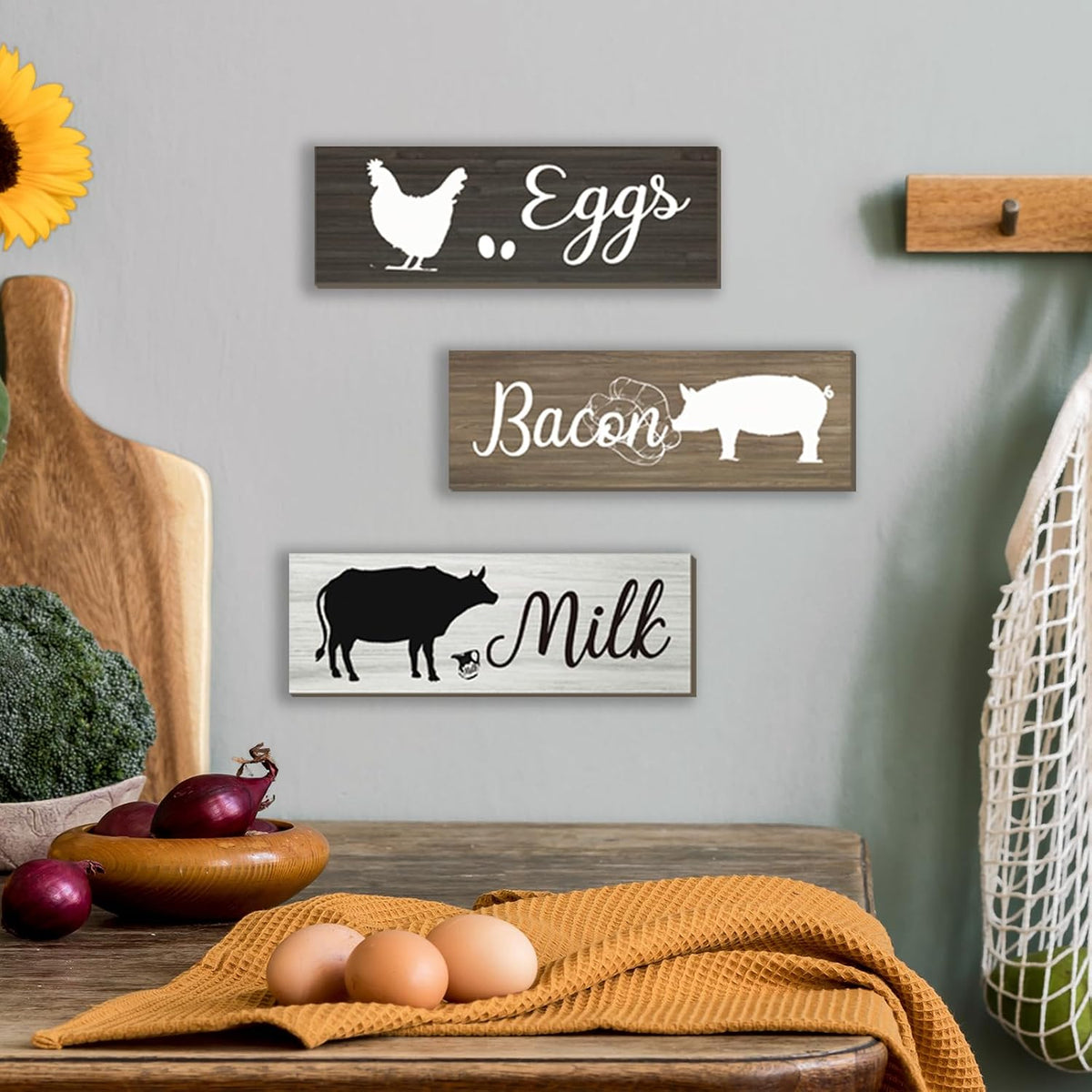 3 Pieces Farmhouse Kitchen Wall Decor Cow Hen and Pig Kitchen Decor Rustic Wooden Kitchen Signs Country Wall Decorations for Kitchen Home Dining Room Wall Decor, 12X4 Inch